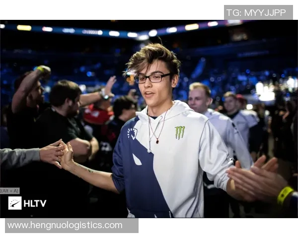 发型与枪法齐飞扬专访Twistzz谈电竞与个人风格的重要性